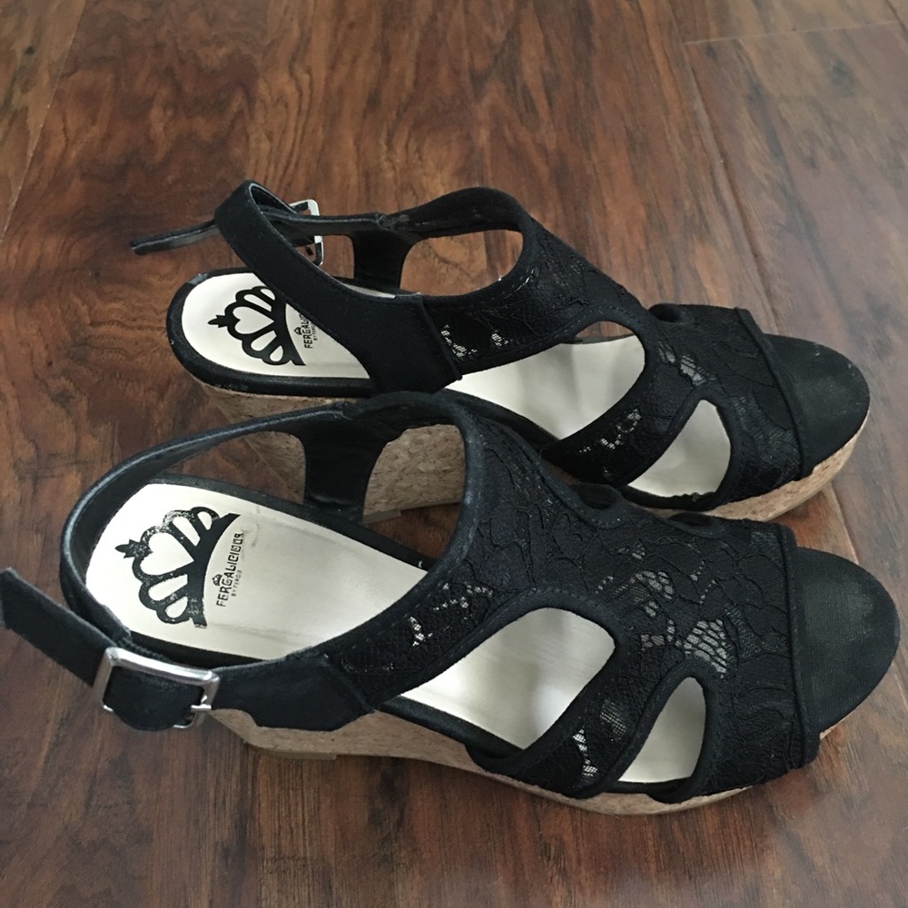 Black women’s wedges